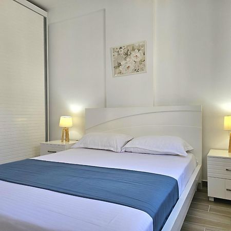 Brand New Apartments Sarandë 外观 照片