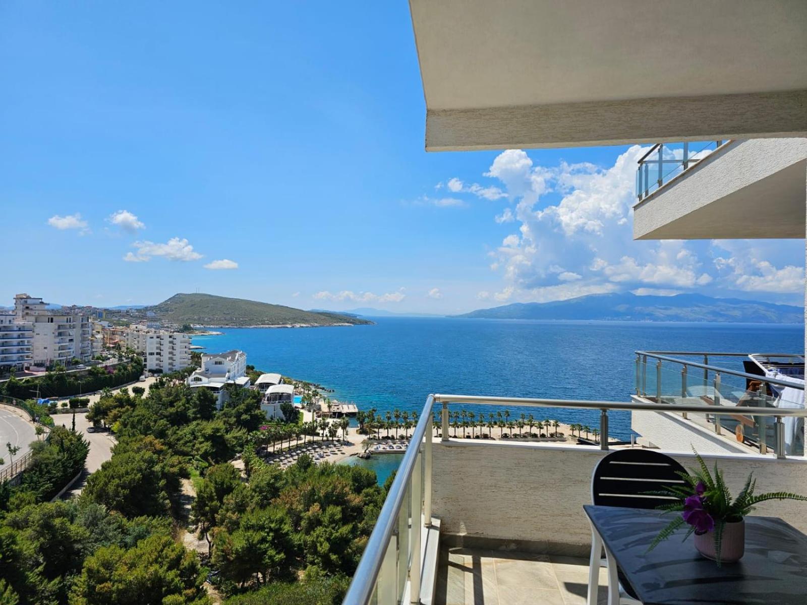 Brand New Apartments Sarandë 外观 照片