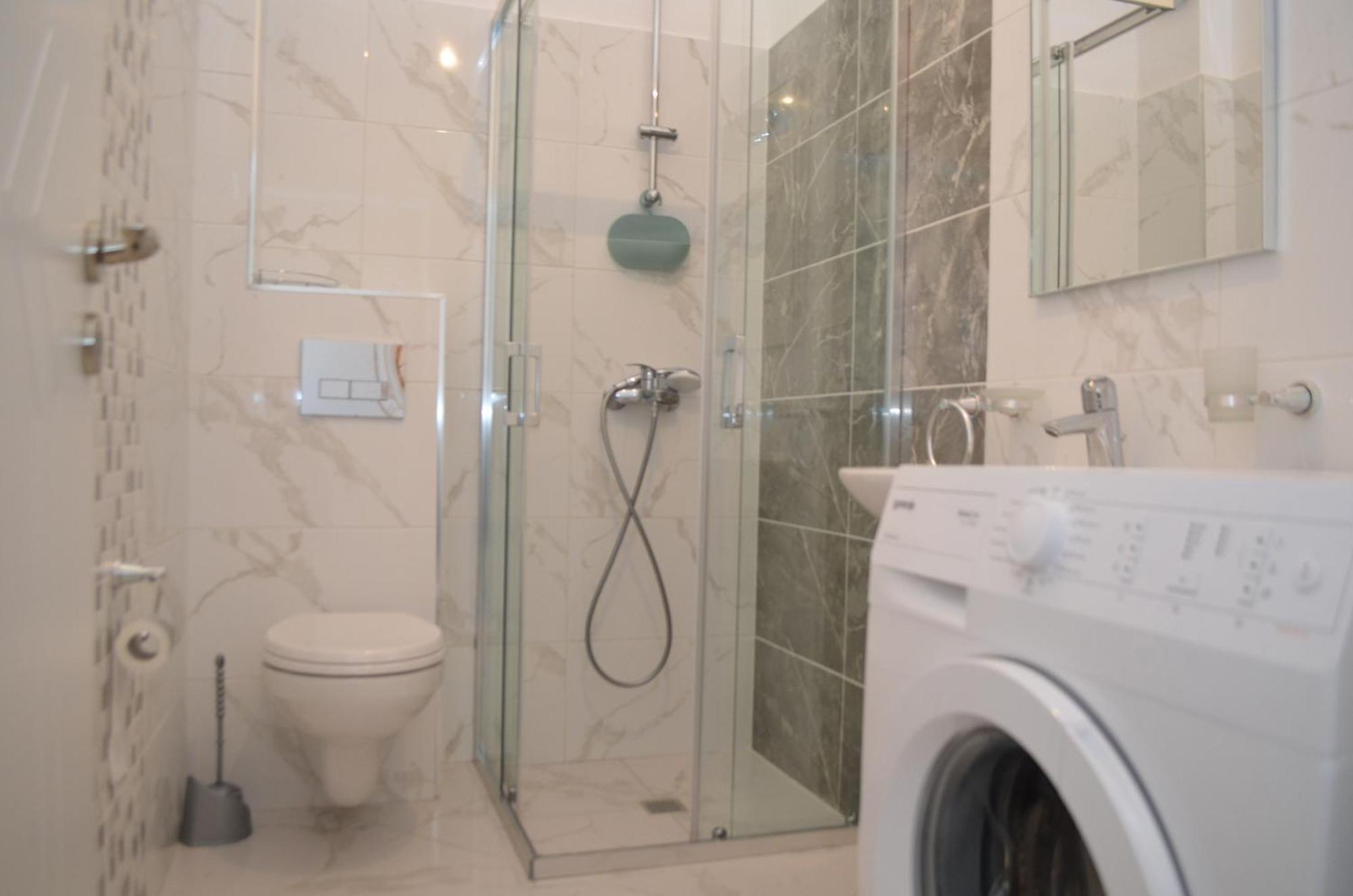 Brand New Apartments Sarandë 外观 照片