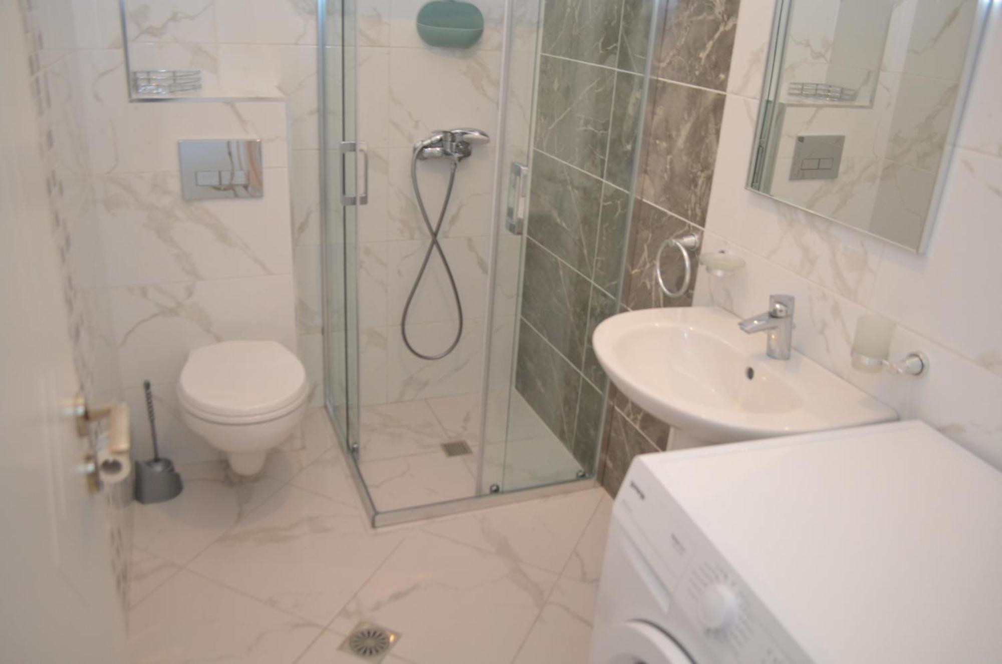 Brand New Apartments Sarandë 外观 照片
