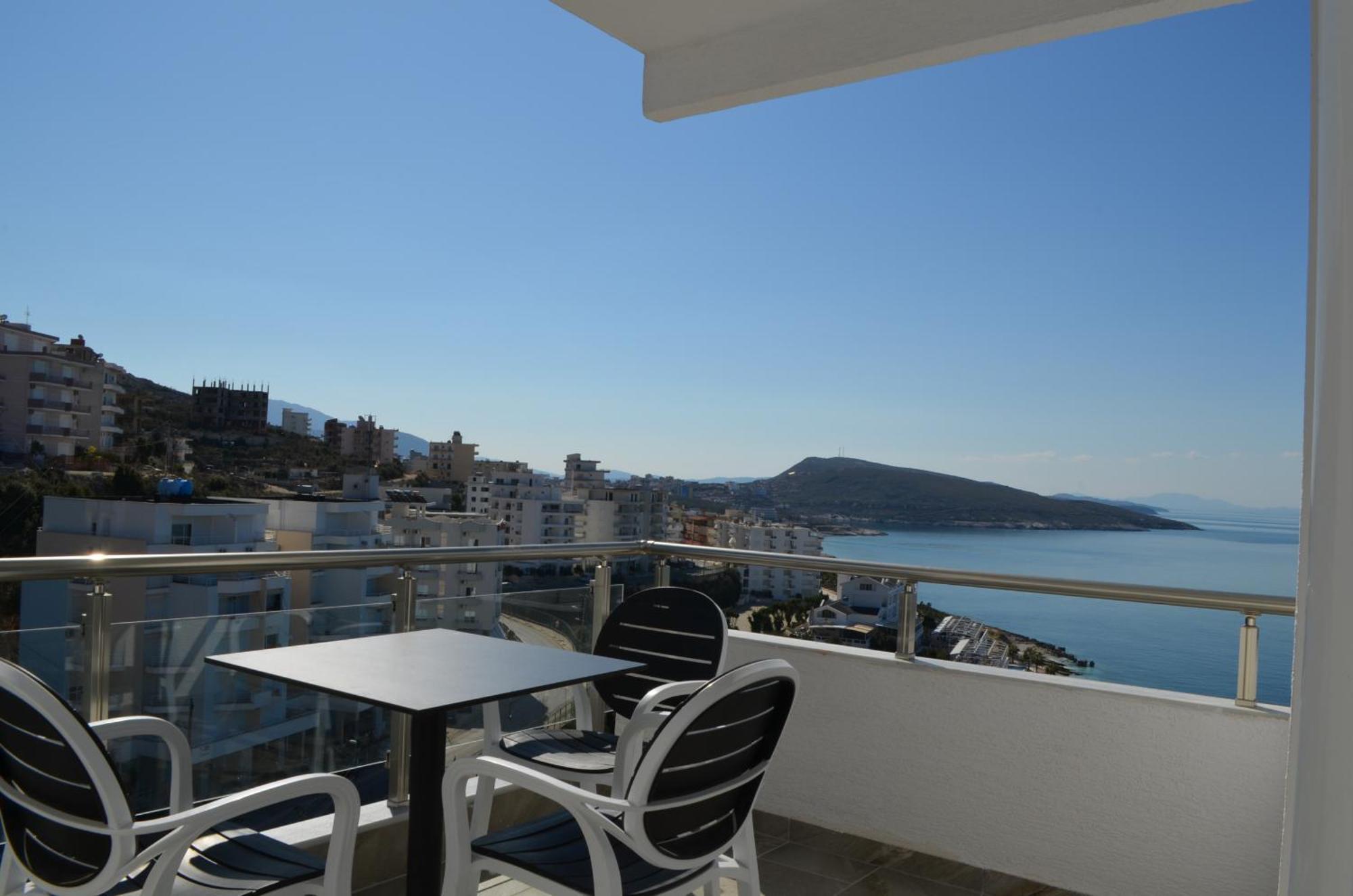 Brand New Apartments Sarandë 外观 照片