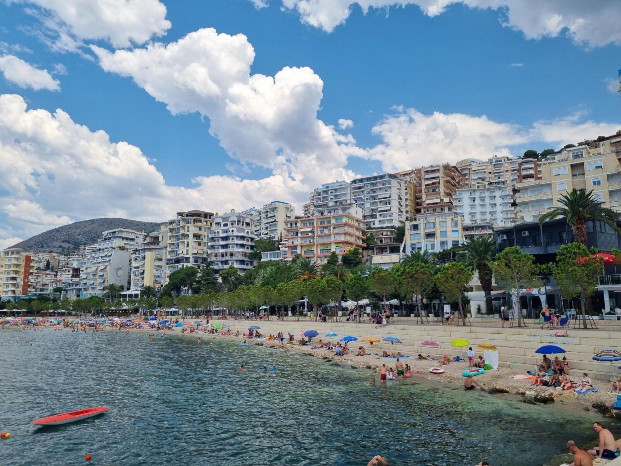 Brand New Apartments Sarandë 外观 照片