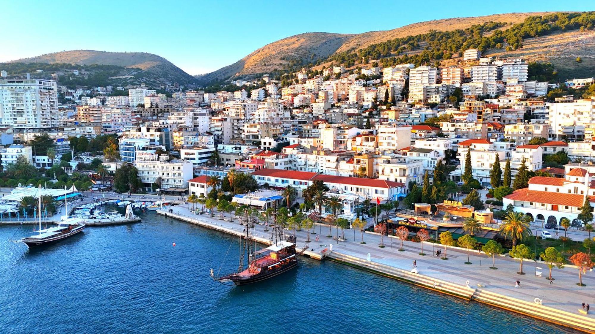 Brand New Apartments Sarandë 外观 照片