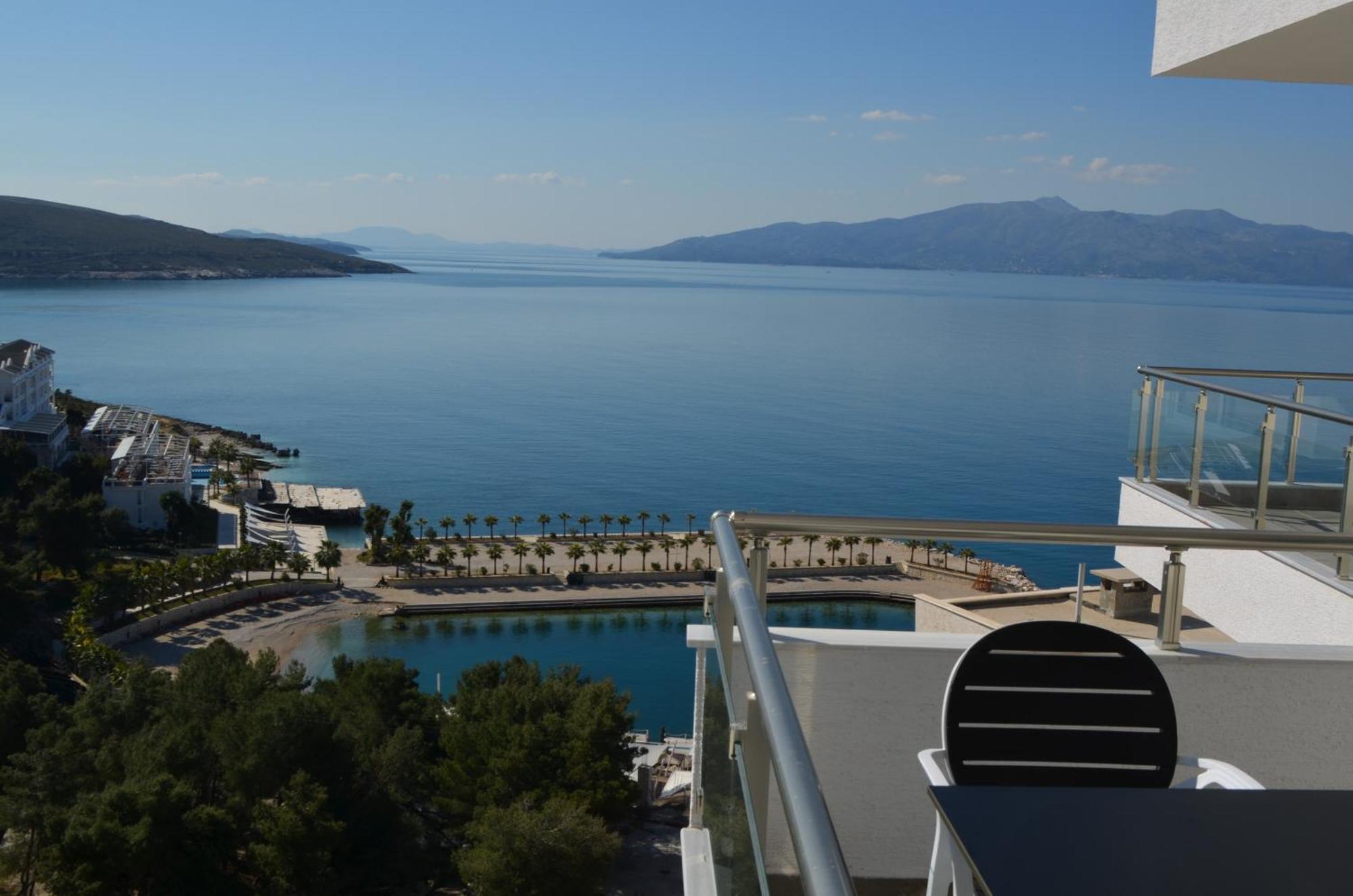 Brand New Apartments Sarandë 外观 照片